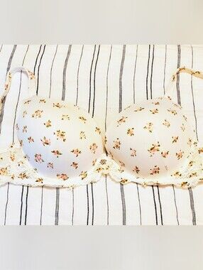 Censored White Floral Lace Trim Push-Up Bra, 38D